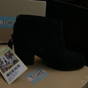 Toms black suede booties size 5.5
